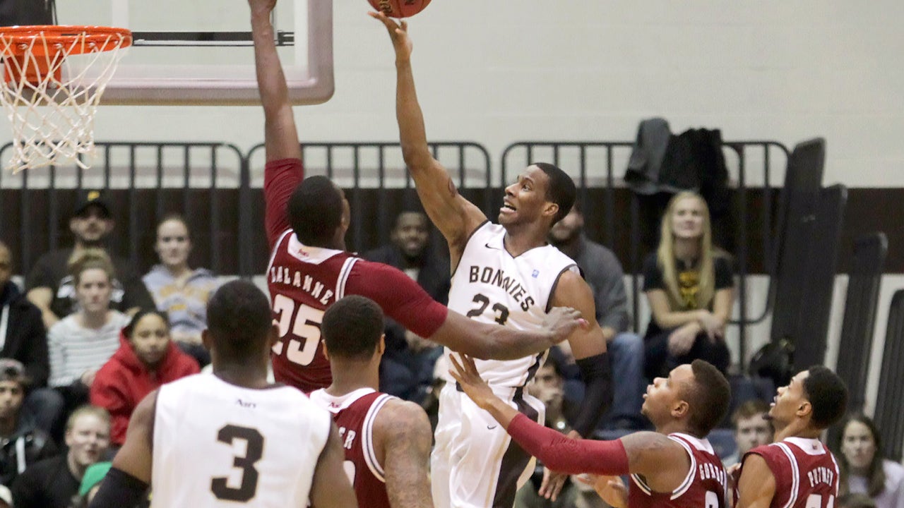 Defense leads St. Bonaventure to upset of No. 21 UMass